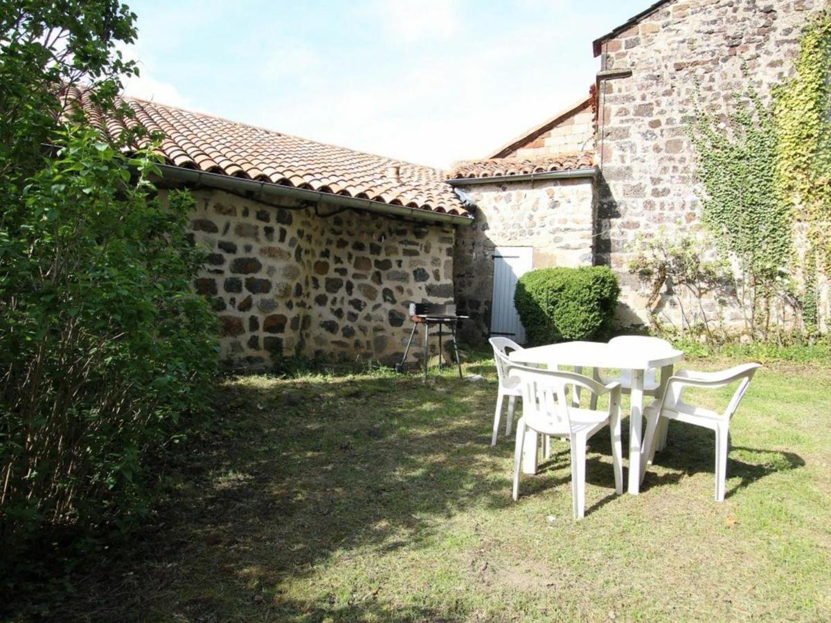 Gite 4 Pers Avec Cour, Vue Loire - Fr-1-582-122 Villa Arlempdes Екстериор снимка